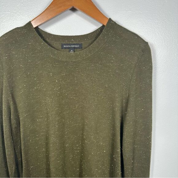 Banana Republic Olive Green Sparkle Crew Sweater Size Medium Winter Holiday Snow - Picture 7 of 13